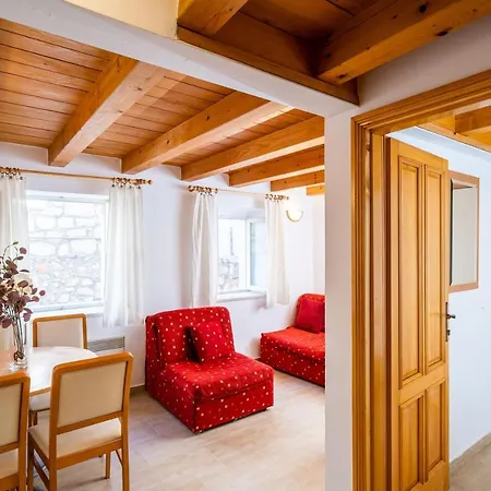 Apartment Ribambit